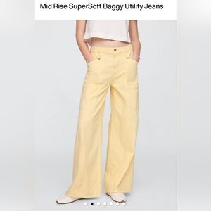 GAP Women's Mid Rise SuperSoft Baggy Utility Jeans - Yellow
